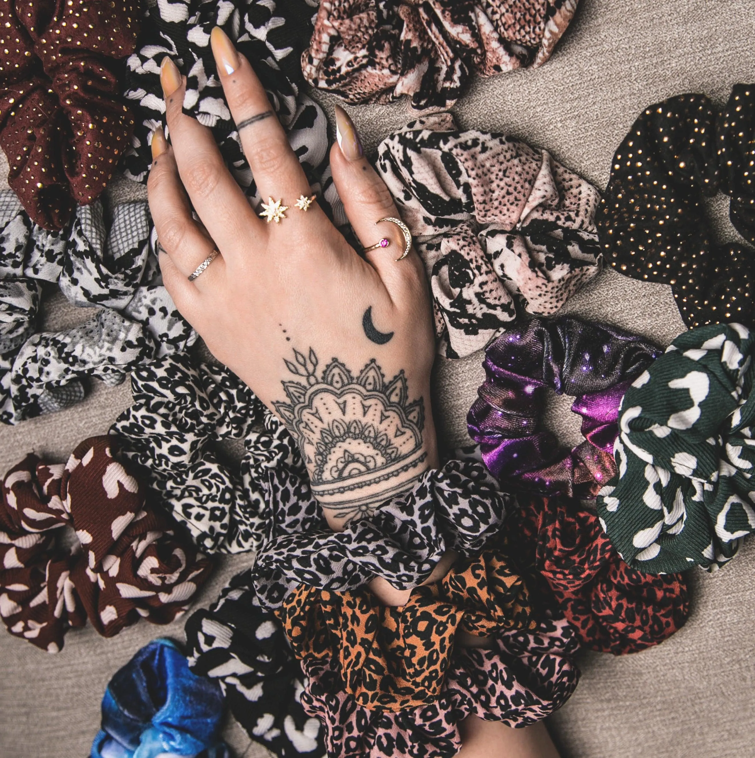 Behati Leopard Print Scrunchie - Pink