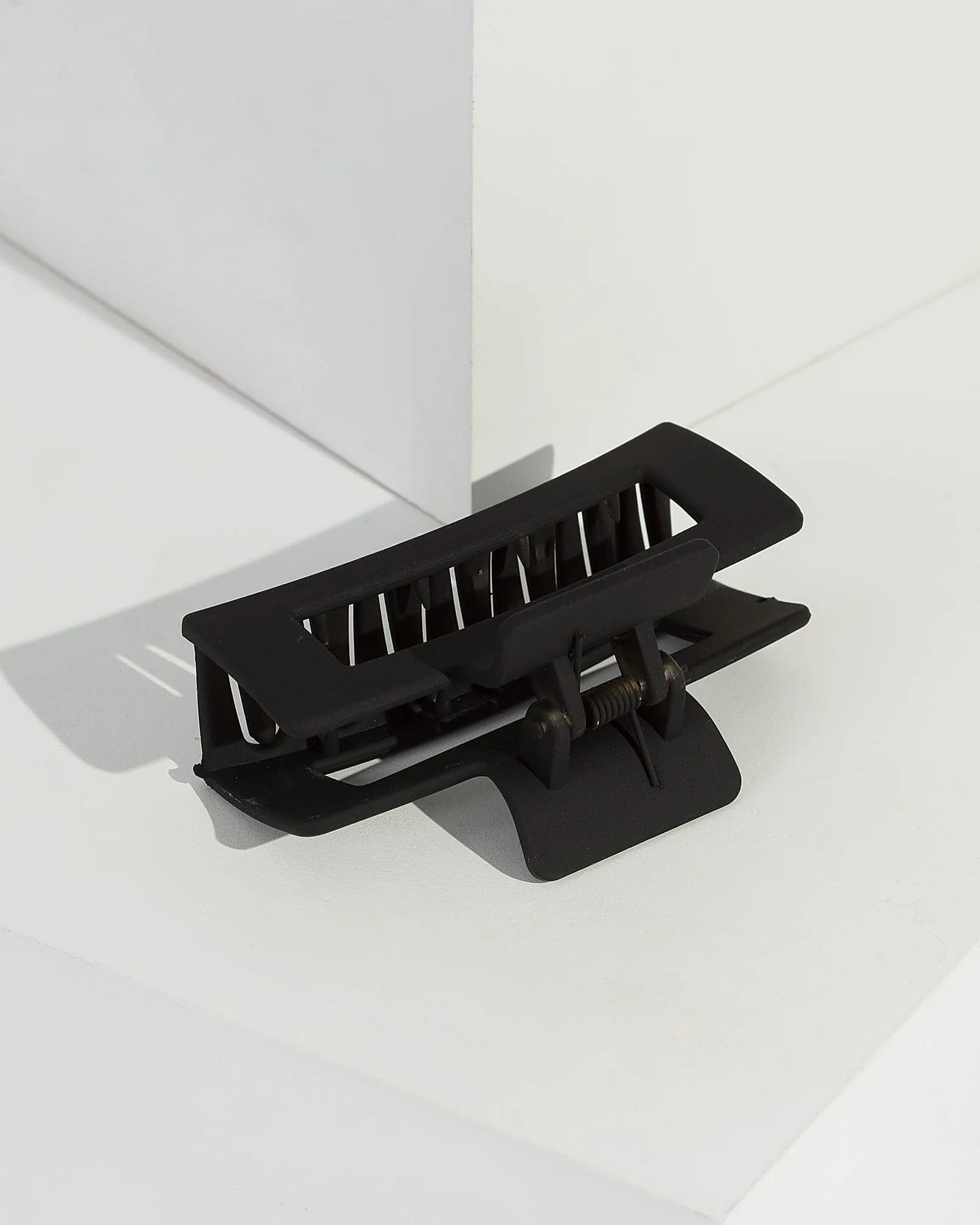 Black Rectangle Matte Claw Clip