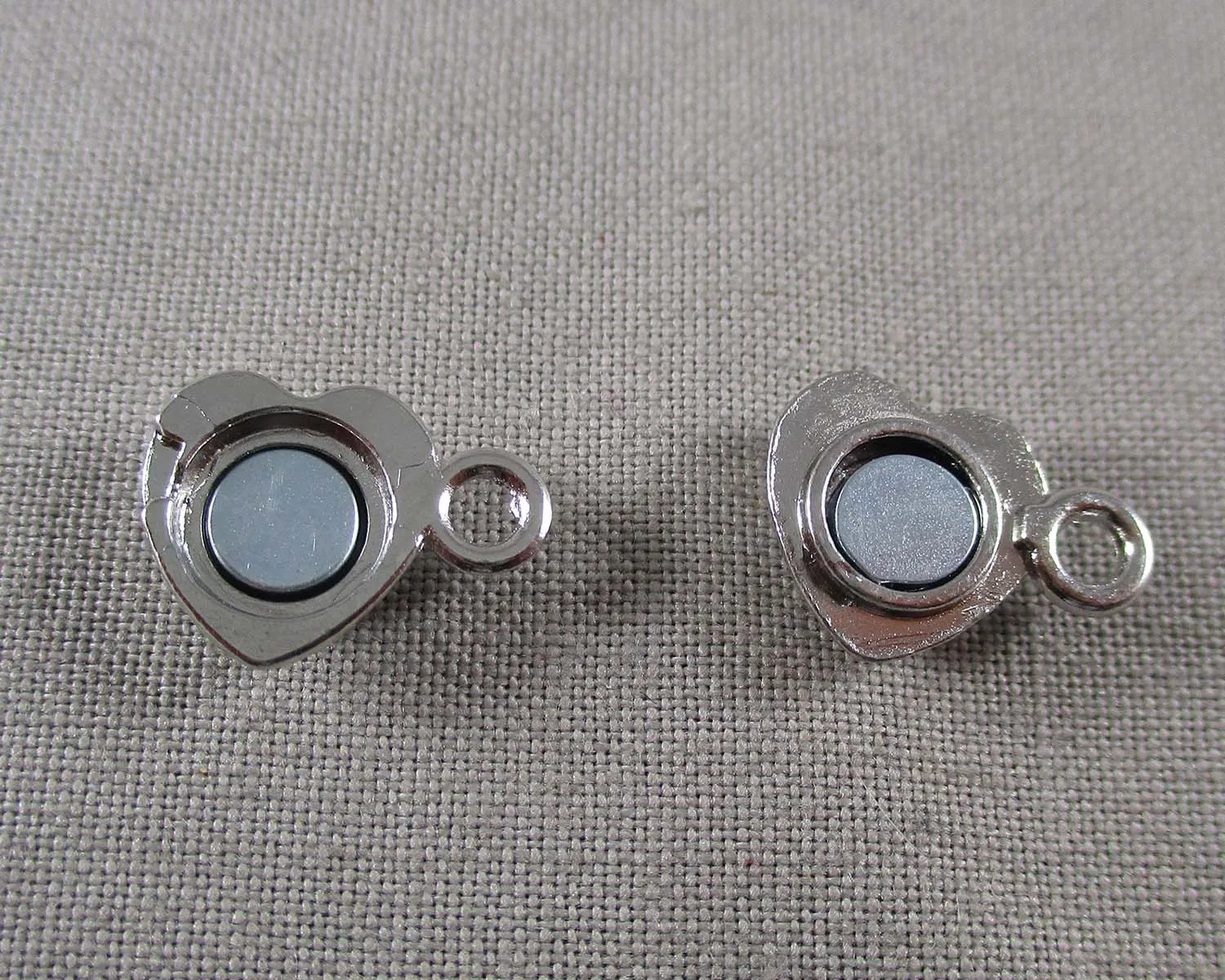 Heart Shape Magnetic Clasps Silver Tone 4 sets (1530)
