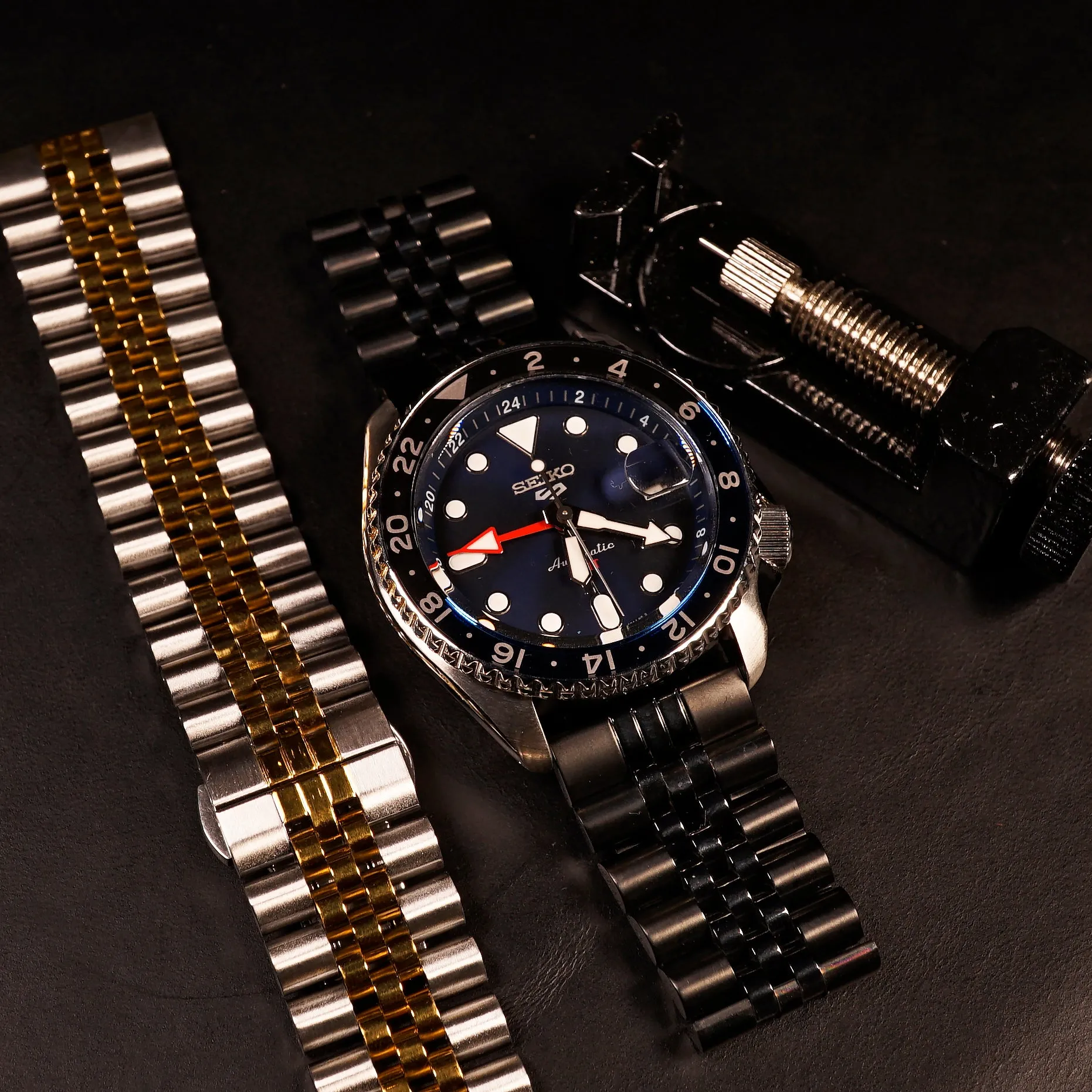 Jubilee Metal Strap in Black